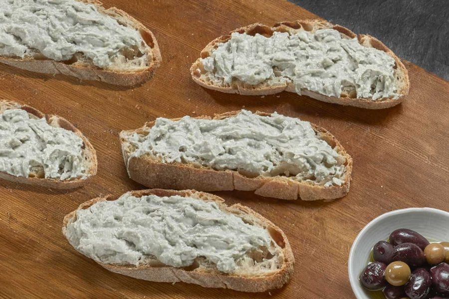 TOSTA DE QUESO CABRALES BATIDO CON SIDRA