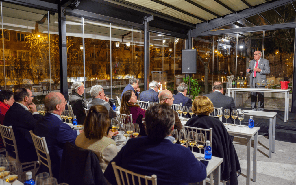 Cata de Antonio Flores 'Las edades de Tío Pepe' organizada por la Real Academia de Gastronomía