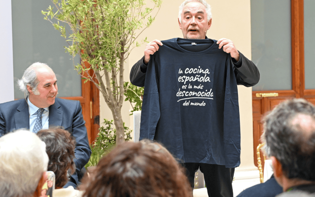 Ferran Adrià durante la Presentación del Plan Internacional de la Gastronomía Española con la participación de la Real Academia de Gastronomía